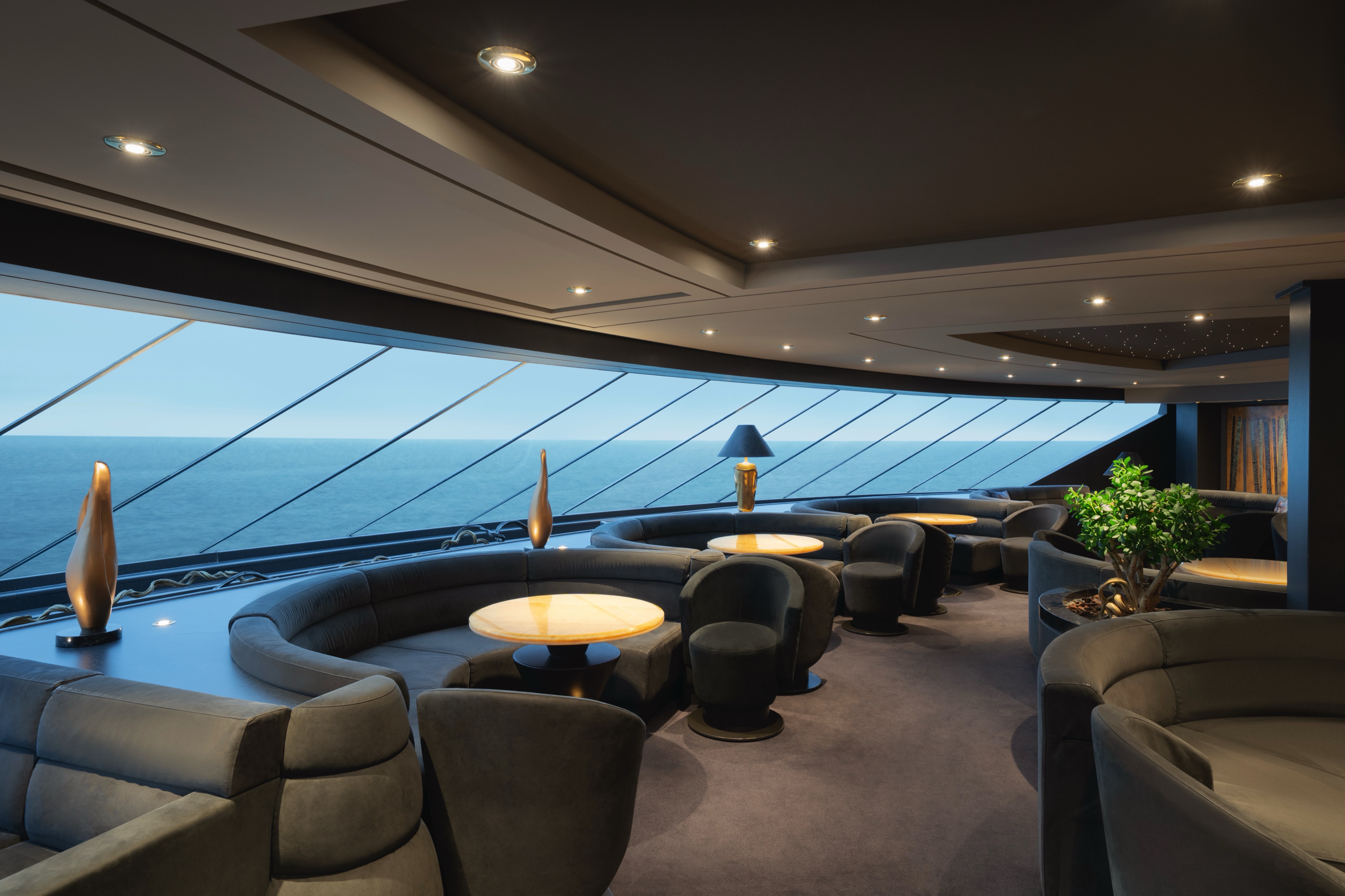 MSC Yacht Club & Top Sail Lounge